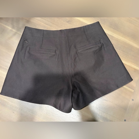 Lululemon Utilitech Relaxed -fit chocolate brown shorts 8 - Picture 6 of 10